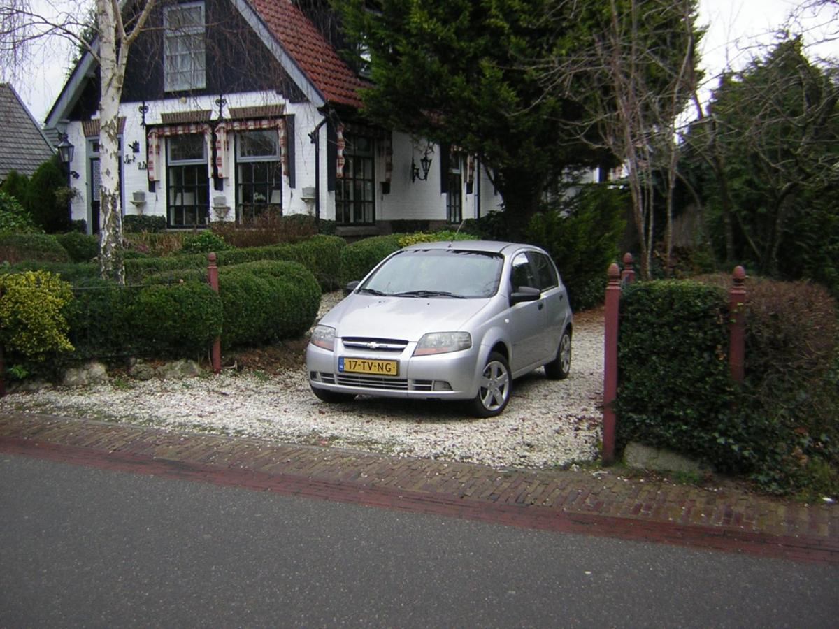 Prive Tuinhuis B&B Elly Sint Pancras Luaran gambar